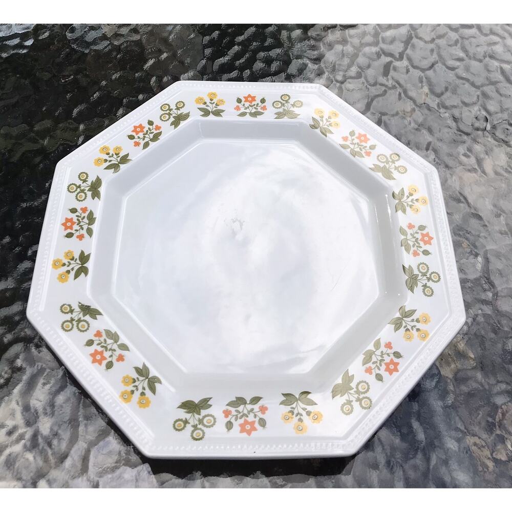 VINTAGE Johnson Brothers “Posy” Dinner Plate. Floral Retro. Made In England!